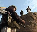 افراد مسلح غیرمسئول در شهر میمنه  در شمال خلع سلاح می‌شوند